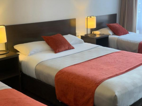 Отель Ploughmans Motor Inn  Хоршам